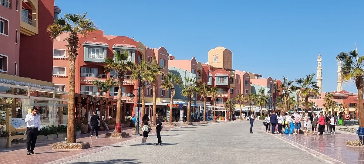 Hurghada Private City Tour – Mosque, Church & Local Market